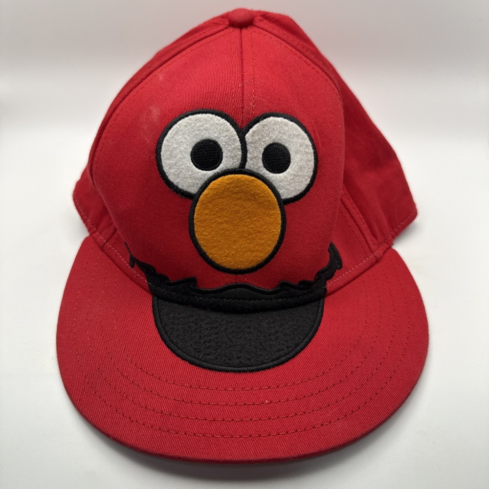 Sesame Street Elmo Hat Cap Fitted SIze Large Red Embroidered Face